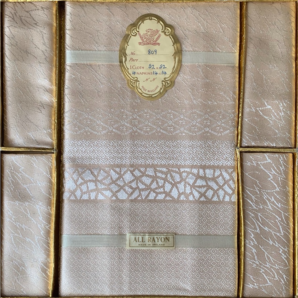 Elegant Peach/Pink Tablecloth and Matching Napkins